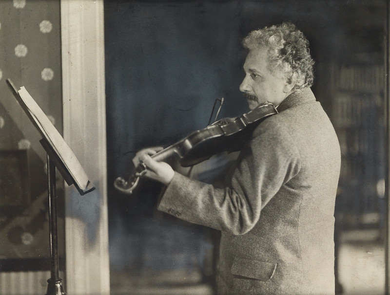 Einstein plays the violin